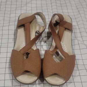 Skechers Tan Women's Sandals